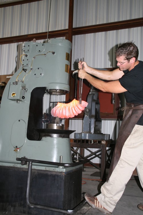 安陽鍛壓小空氣錘在美國鍛造圖片