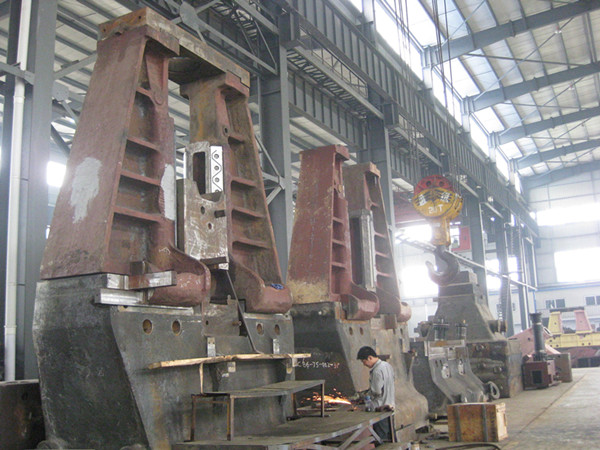 電液模鍛錘裝配現場 電液模鍛錘裝配現場