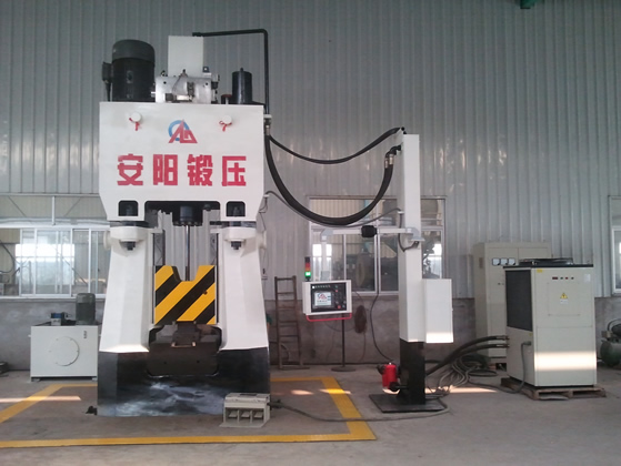 用戶現(xiàn)場(chǎng)-25KJ在張家港巨人鍛造手工工具 用戶現(xiàn)場(chǎng)-25KJ在張家港巨人鍛造手工工具