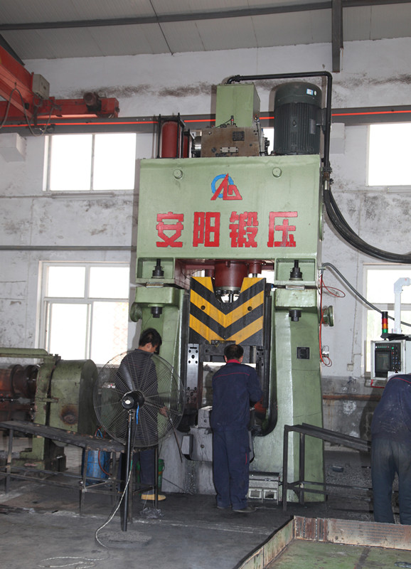 數控模鍛錘視頻-31.5kj數控全液壓模鍛錘鍛造連桿視頻