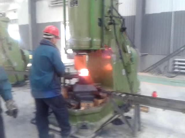 產品用戶使用視頻-C41-250,C41-560,C41-750空氣錘鍛造鋼球生產線 產品用戶使用視頻-C41-250,C41-560,C41-750空氣錘鍛造鋼球生產線