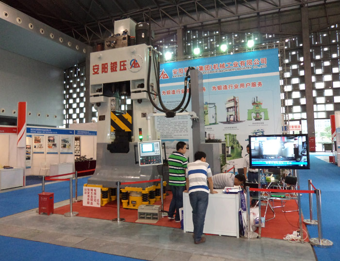 數控全液壓模鍛錘(程控鍛錘)