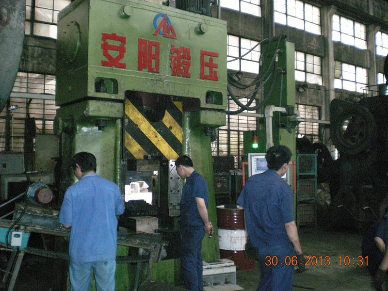 數控錘客戶案例-31.5KJ數控全液壓模鍛錘邁特鍛扳手