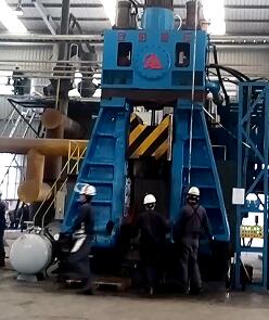 3噸全液壓模鍛錘在越南鍛造高頸法蘭視頻 3噸全液壓模鍛錘在越南鍛造高頸法蘭視頻