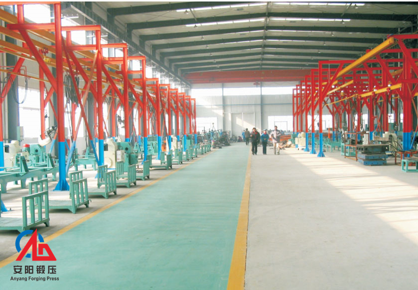 車架鉚接機生產線在安徽星馬 車架鉚接機生產線在安徽星馬