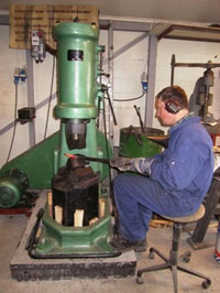 安陽鍛壓C41-150KG空氣錘鍛造鋼球