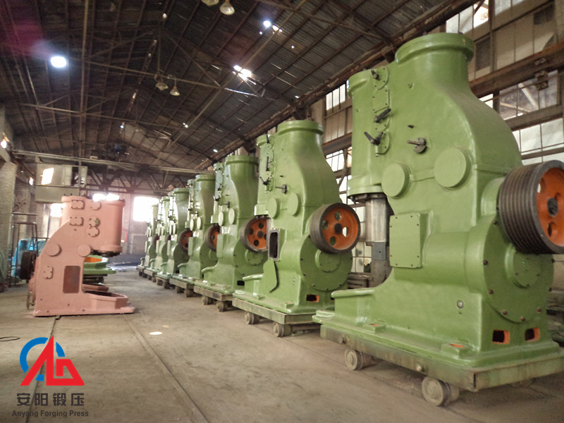 安陽鍛壓750KG空氣錘準備出廠