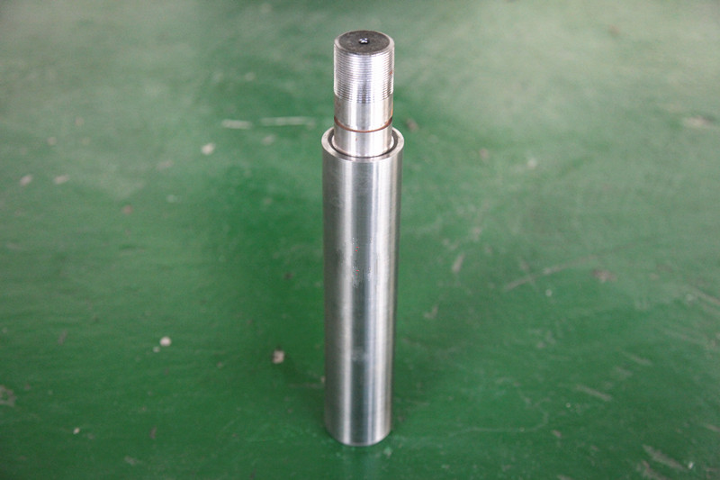 車架鉚接設(shè)備配件活塞備件多少錢