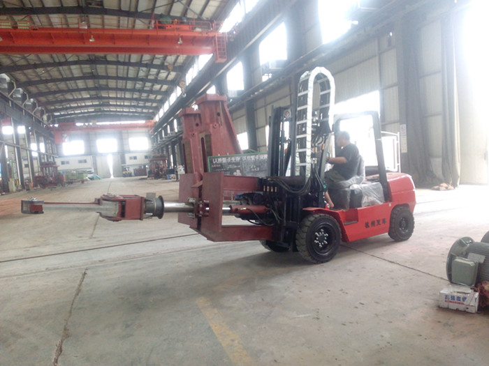 無軌自由鍛造模鍛裝取料機