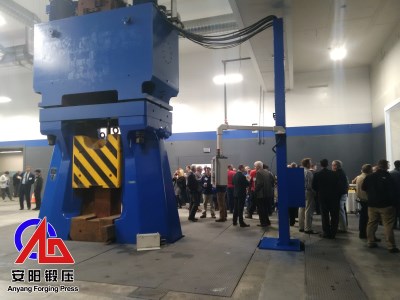 數控錘客戶案例-160KJ數控錘出口美國