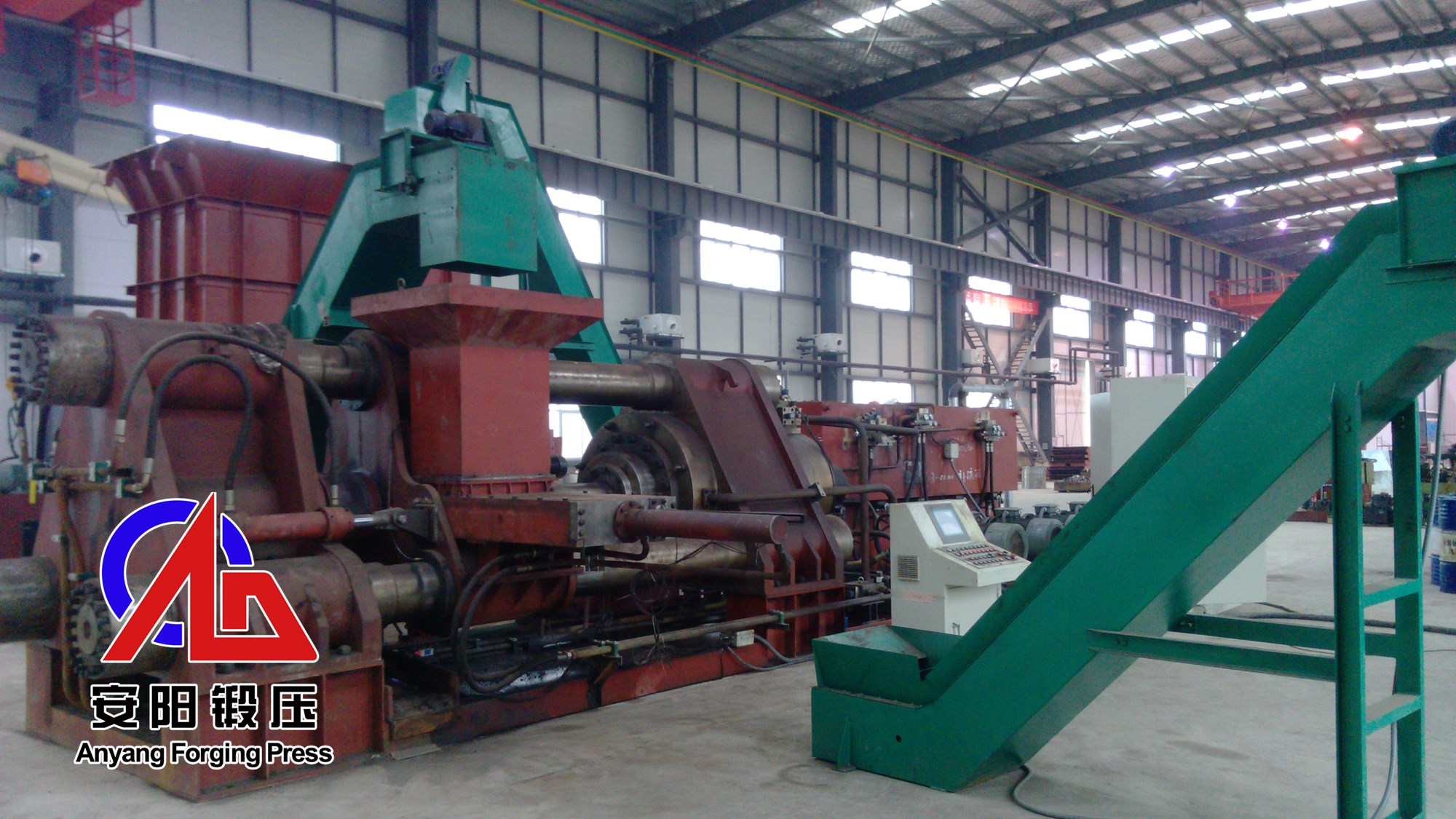 大壓塊機試車 大壓塊機試車