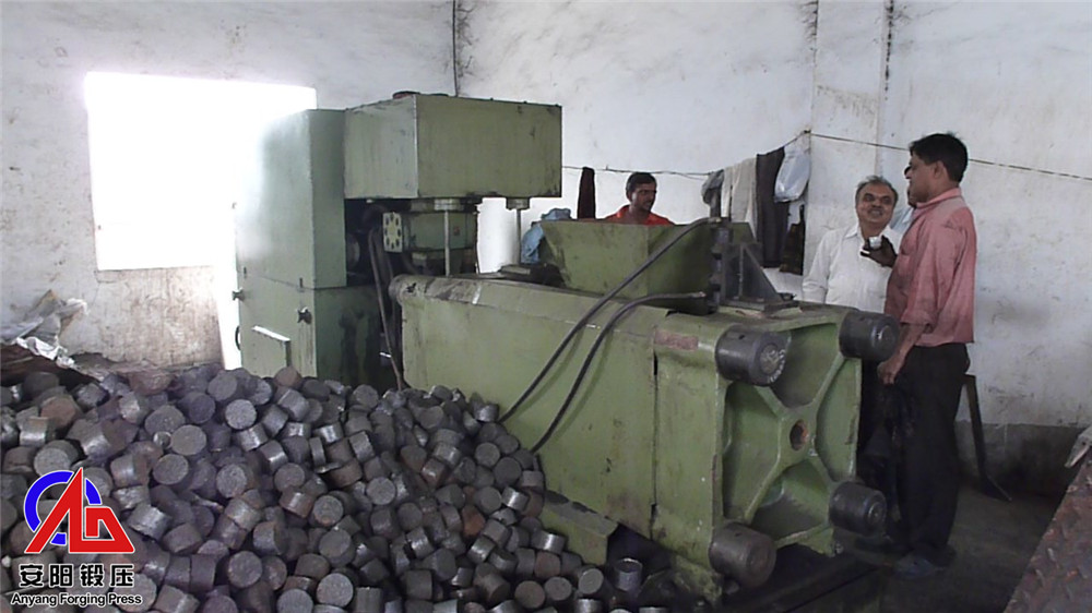 廢金屬屑餅機壓塊 廢金屬屑餅機壓塊