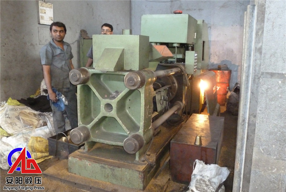 Y83-160金屬屑餅機壓鑄鐵屑 Y83-160金屬屑餅機壓鑄鐵屑