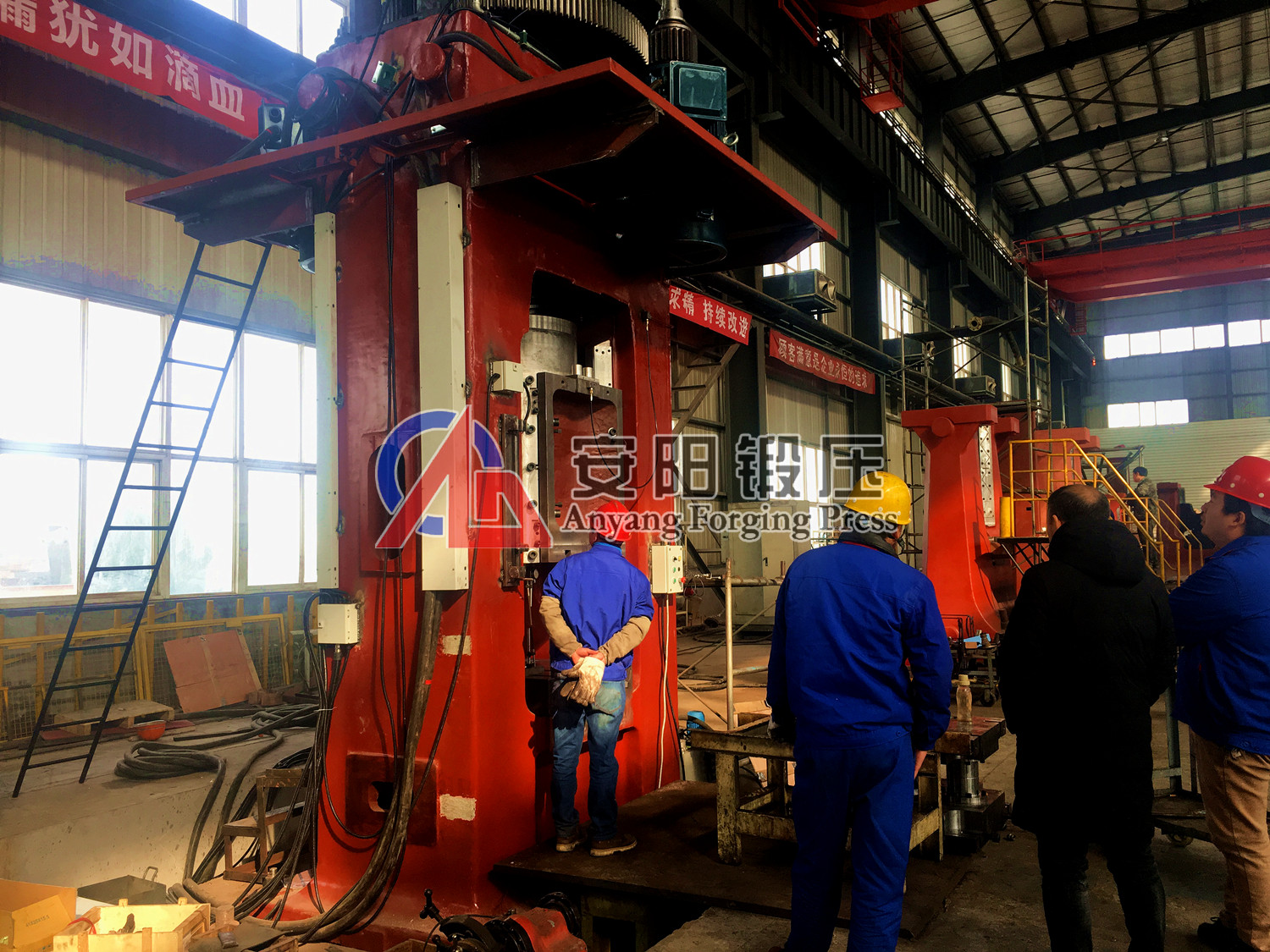 電動螺旋壓力機試車